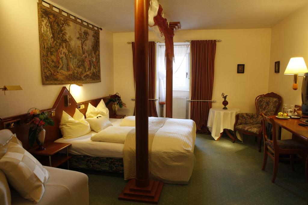 Hotel Villa Brenner Grünstadt الغرفة الصورة